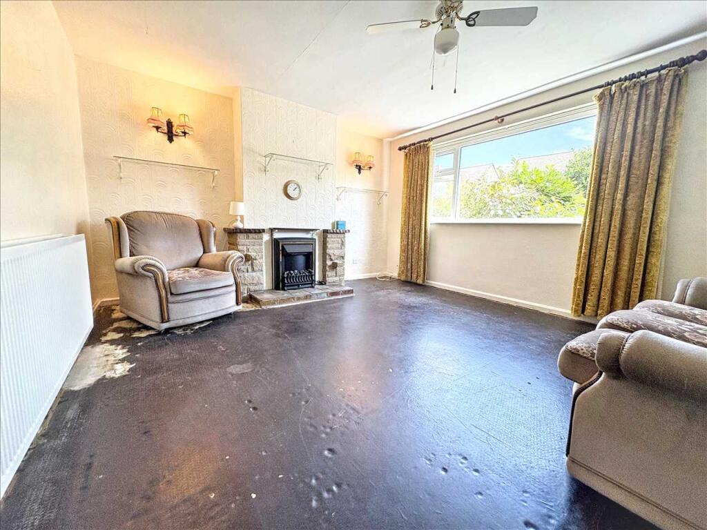 Beacon Drive, Kirkby In Ashfield - Image 7