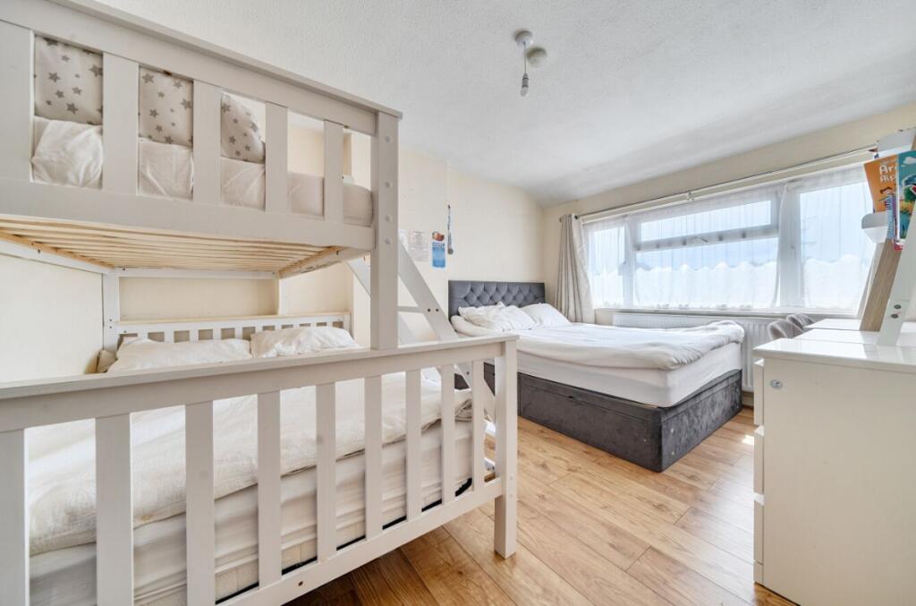 Ormesby Way, Bedford - Image 10