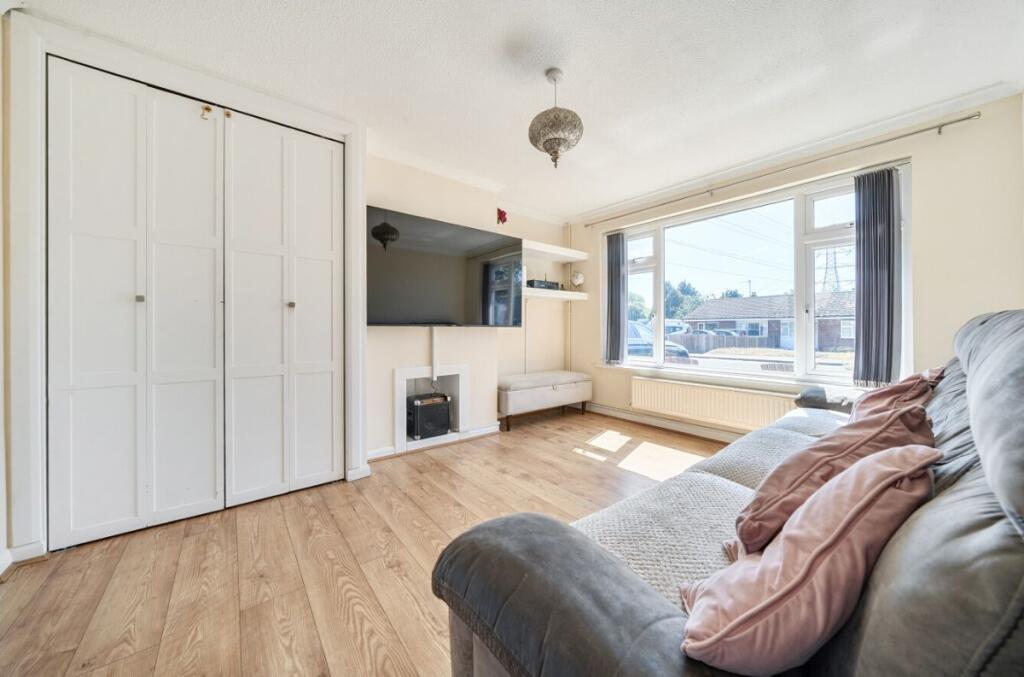 Ormesby Way, Bedford - Image 5
