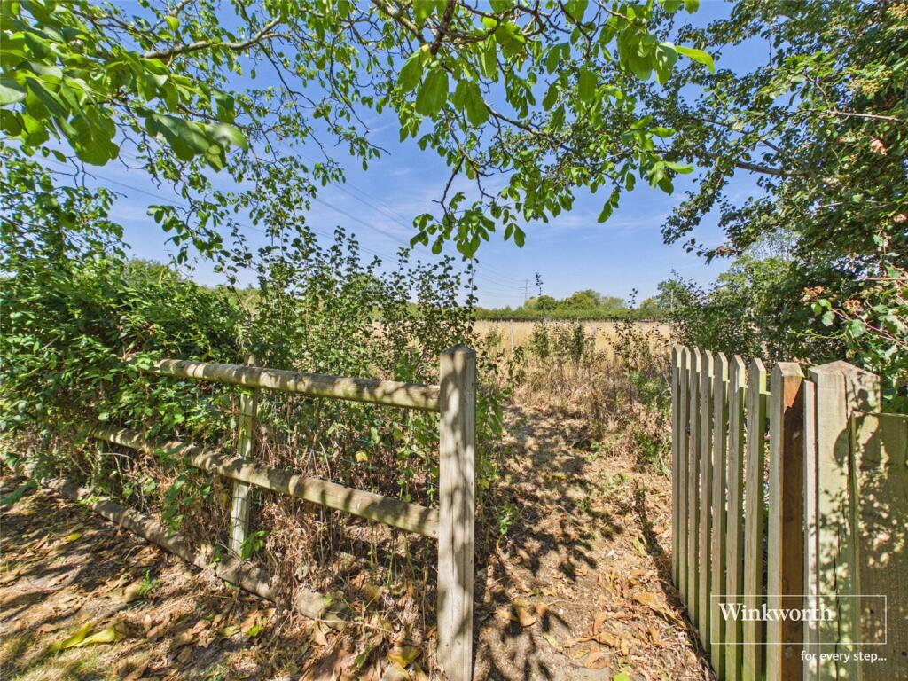 Hawthorn Cottages, Pump Lane, Grazeley, Reading, RG7 - Image 20