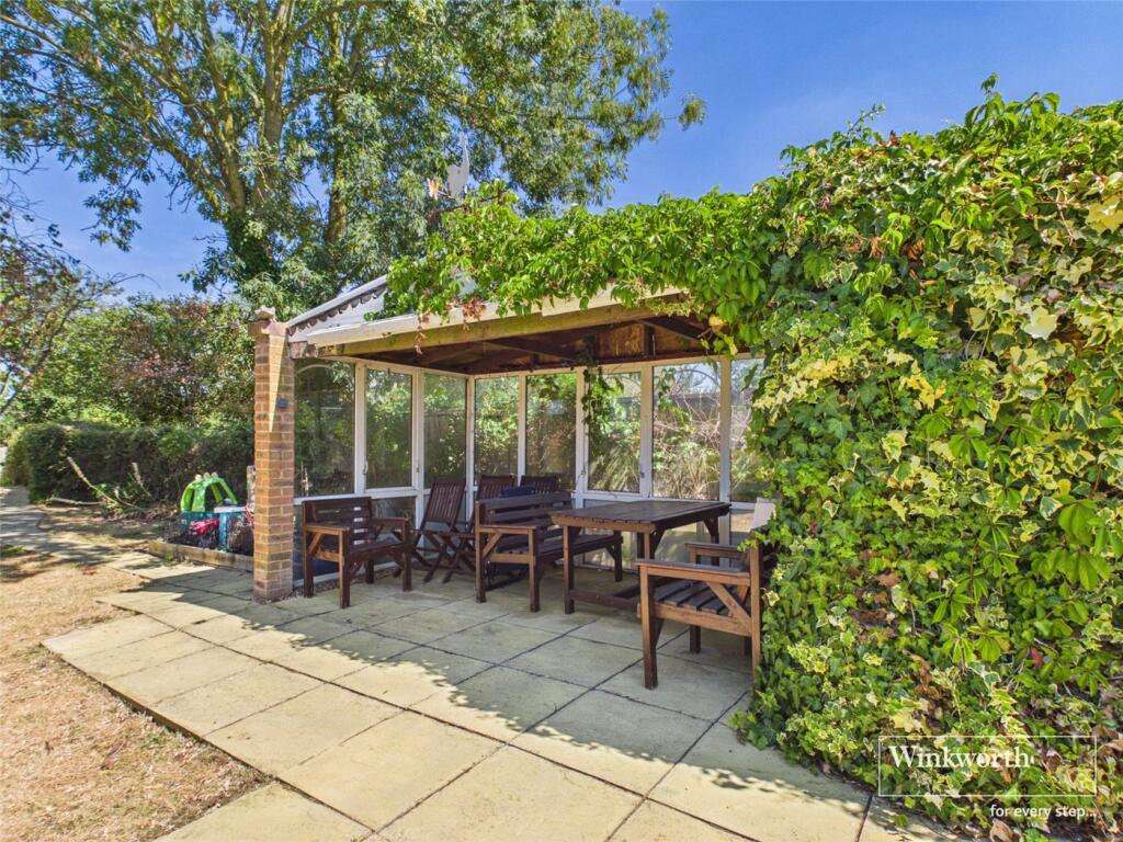 Hawthorn Cottages, Pump Lane, Grazeley, Reading, RG7 - Image 24