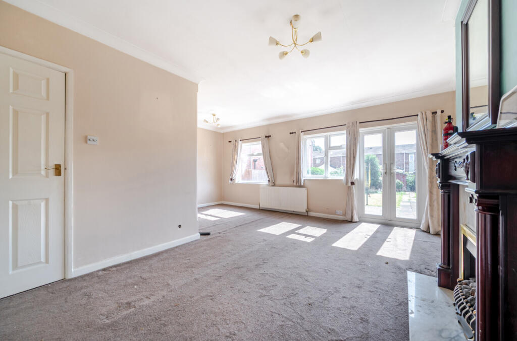 Glenesha Gardens, Fareham, Hampshire, PO15 - Image 2