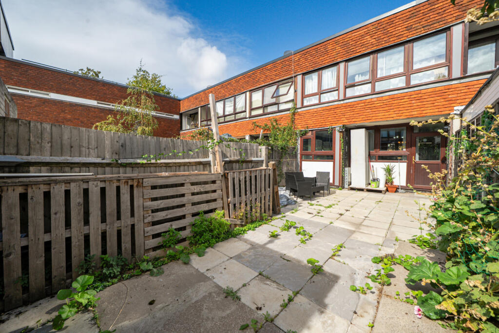 Meeting House Lane, Peckham, London - Image 2