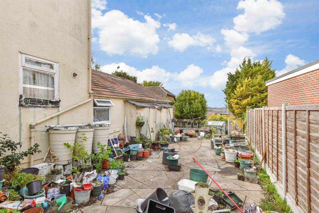 Hill Road, Rochester, Kent - Image 2